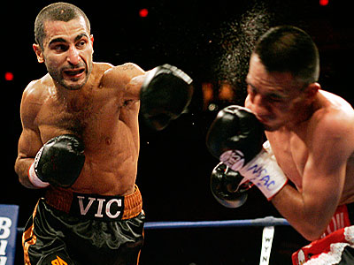 http://www.youngvictorboxing.com.au/Vic_Darchinyan_Win.jpg